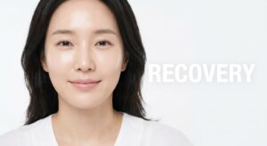 시술 후 회복된 피부의 맑고 탄력 있는 질감을 표현한 이미지